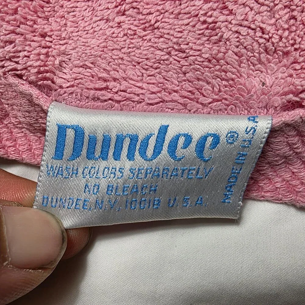 Vintage Palatial Pink Bath Towel 100% Cotton Soft Absorbent Made In USA
